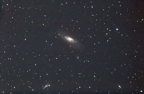 M106_3p-6musicac.jpg
