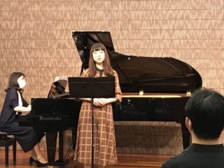 中低音の発声の改善と中高音からの喉の扱い
